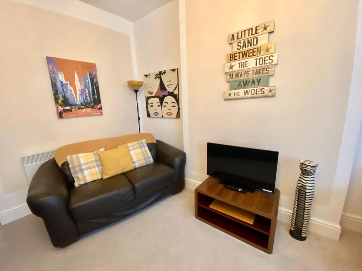 Blackpool Abode - The Buttercup Suite 외부 사진